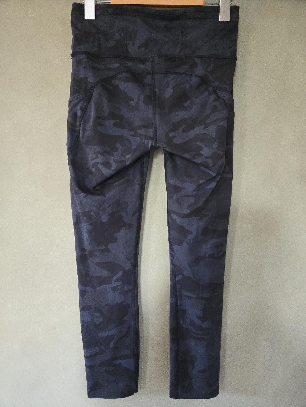Lululemon | Fast and Free Tight II 25" in the Heritage 365 Camo, Size 6 - Picture 3 of 10